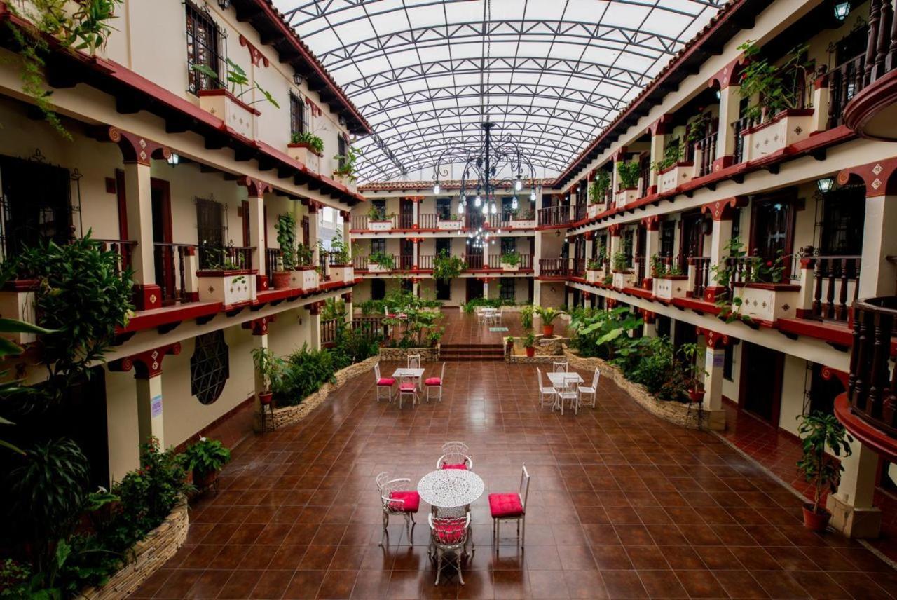 Hotel D'Monica Сан-Крістобаль-де-лас-Касас Екстер'єр фото
